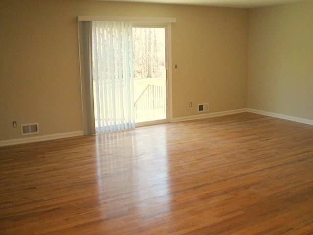 2nd image of 18 Max Dr APT 6A