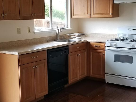 2nd image of 844 Prairie Creek Dr