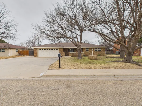 717 Phillips Dr, Dumas, TX 79029