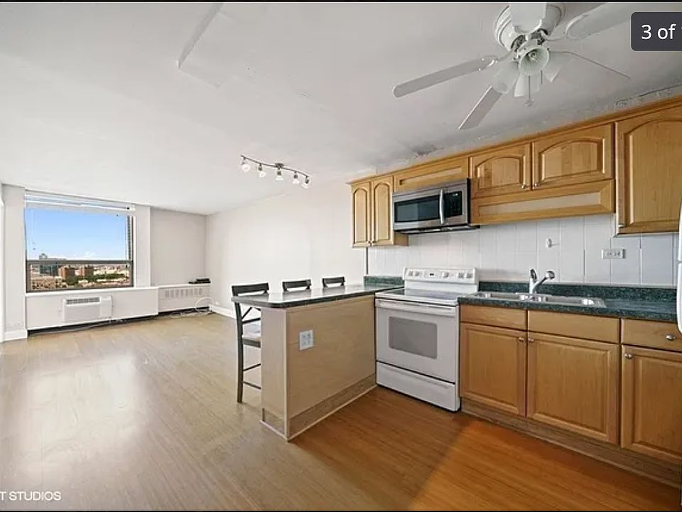 1st image of 1455 N Sandburg Ter APT 2107