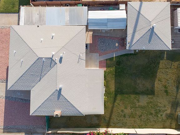 4th image of 82266 Bliss Ave