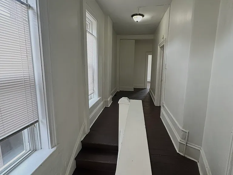 621 N 9th St — Photo 13