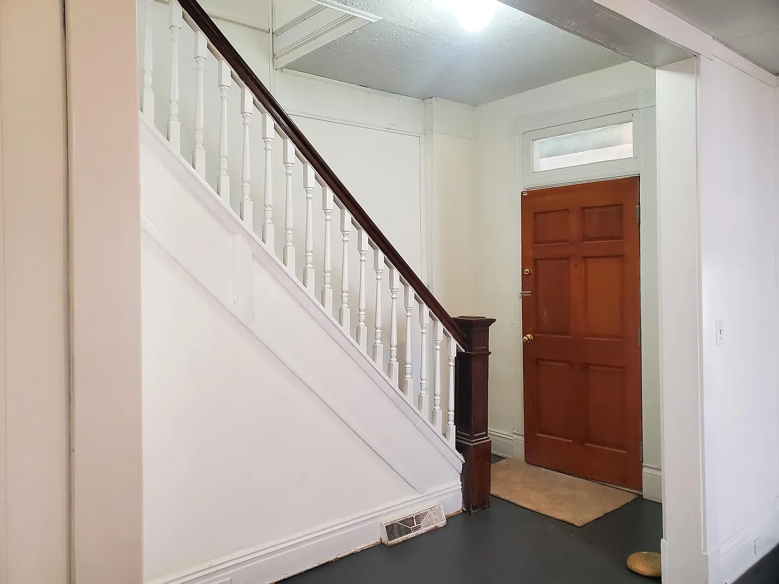 3 bed, 1600 sqft, $1,850 — Photo 3