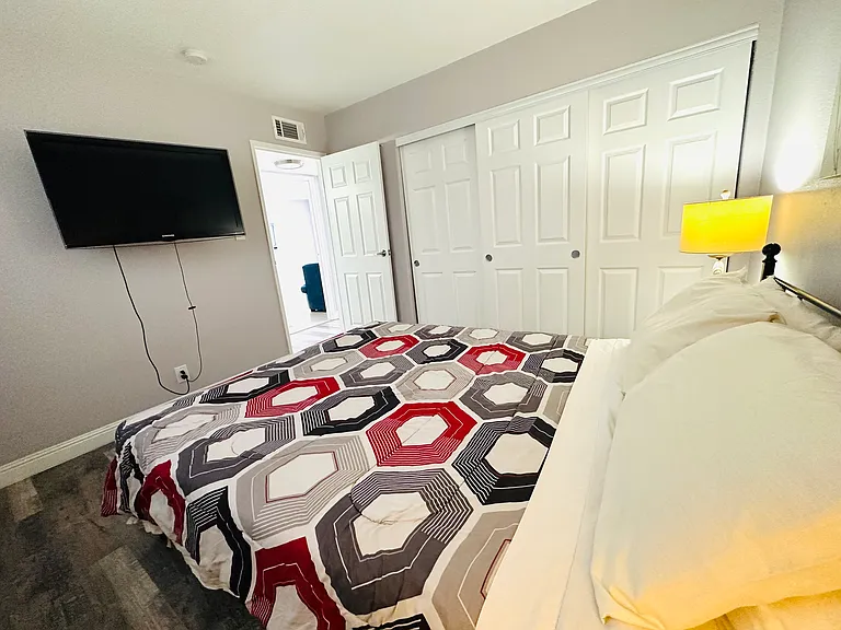 104 Mount Vernon Cir #C — Photo 6