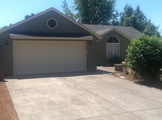 604 NE Bockes Loop, Sheridan, OR