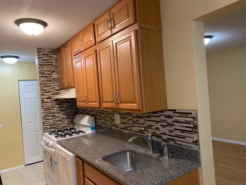 70 Shrewsbury Green Dr Photo 1