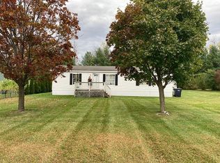32 James Cir, Saint Albans, VT 05478