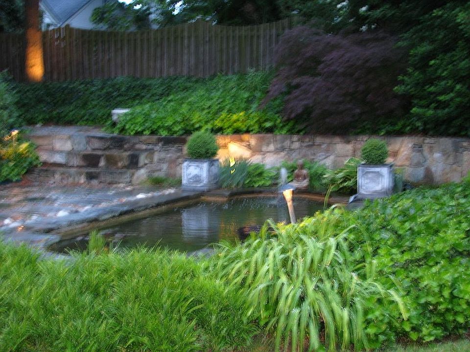 1st image of 813 Clovercrest Dr