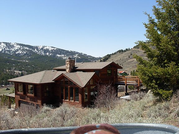 Cedar home on 40 Acres, Bozeman, Mt
