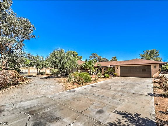 2nd image of 2880 Red Rock St