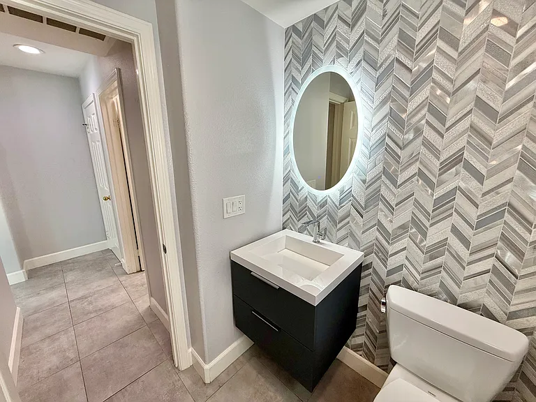 4238 Diavila Ave — Photo 26