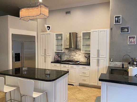 3rd image of 1194 Ginger Cir