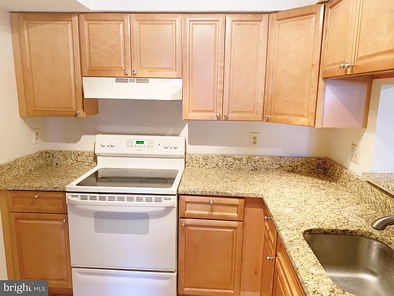 2nd image of 6943 Mary Caroline Cir #E