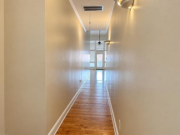 5th image of 307 Middle Street Apt B