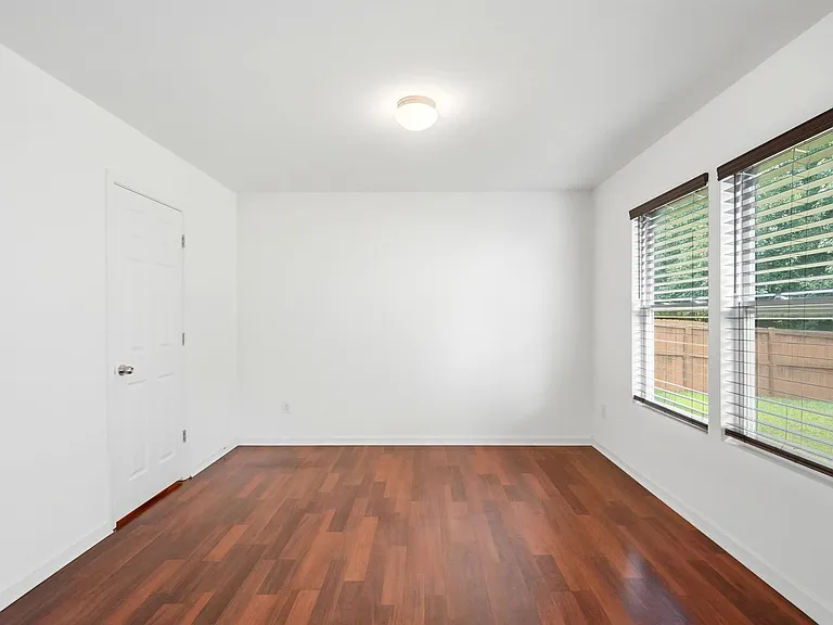 1906 Treefrog Ct — Photo 17
