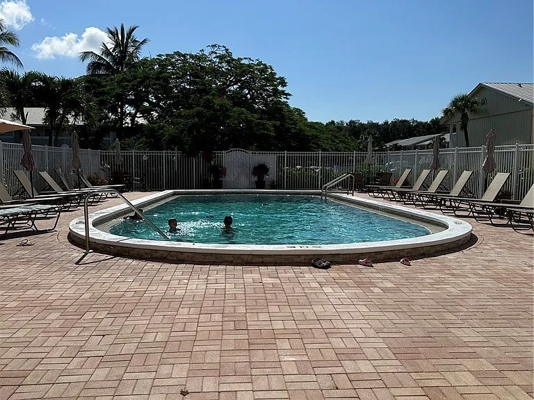 4633 Bayshore Dr #M2 — Photo 14