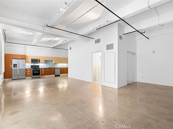 4th image of 738 S Los Angeles St APT 507