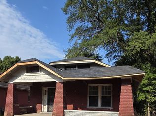 1055 Azalia St, Memphis, TN 38106