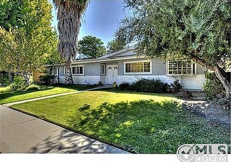 2nd image of 23418 Burbank Blvd