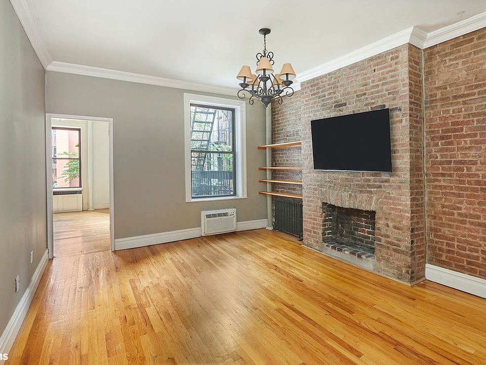 1st image of 454 W 50th St APT 2R