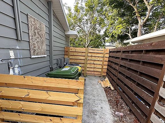 2nd image of 2187 Sunnyside Ln