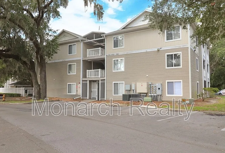 4000 SW 23rd St #3-302 — Photo 16