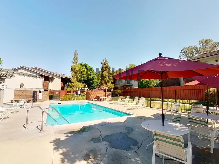 971 S Idaho St #16 — Photo 25