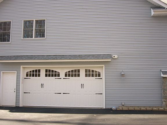 3rd image of 225 Egret Dr