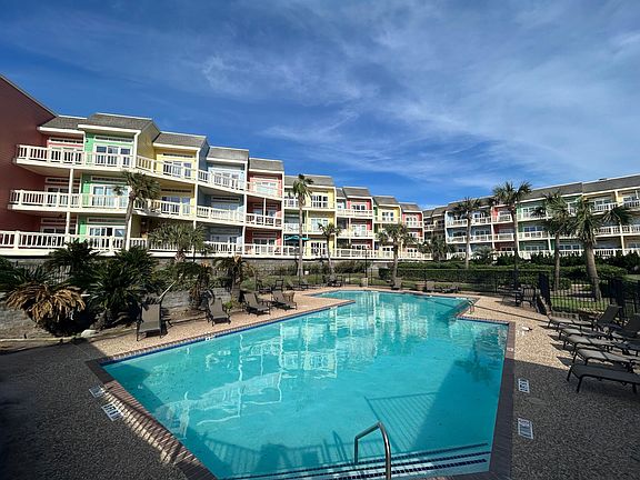 5th image of 7820A Seawall Blvd #314