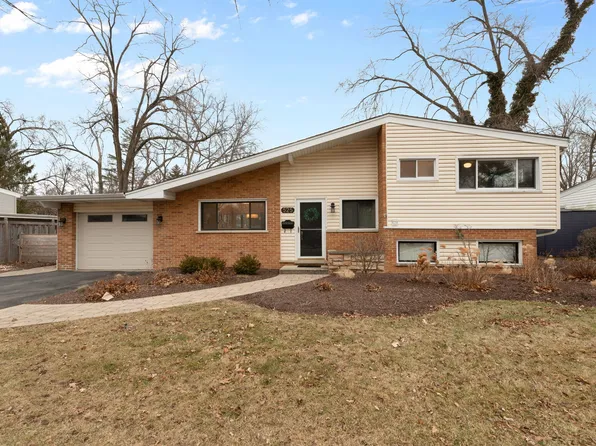 525 Mallard Ln, Deerfield, IL 60015