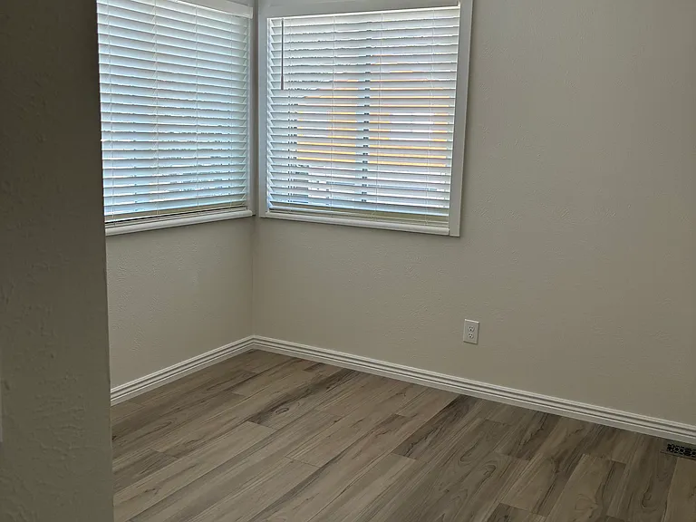 3824 Angelovic Ct — Photo 12