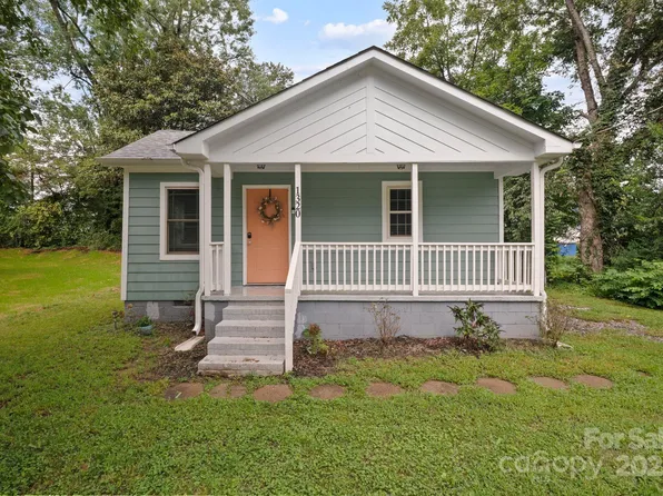 1320 Old Charlotte Rd, Statesville, NC 28677