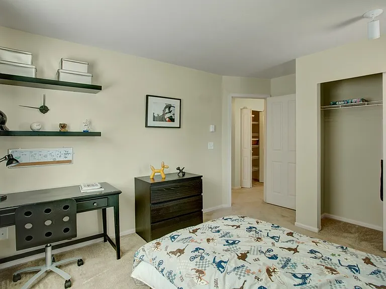 Brookstone at Edgewater — Photo 14