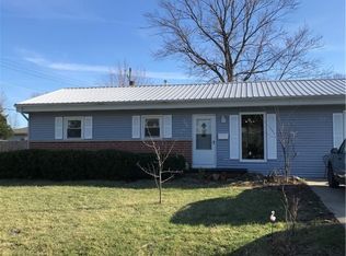 202 W Fillmore Ave, Charleston, IL 61920