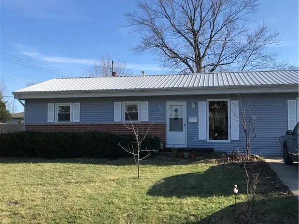 202 W Fillmore Ave, Charleston, IL 61920