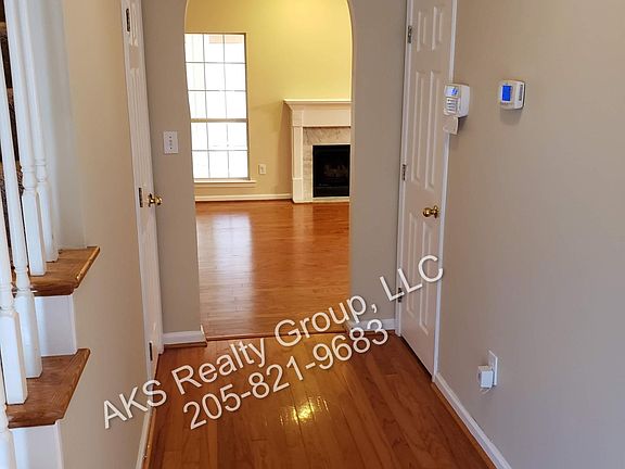 3rd image of 422 Cambrian Ridge Trl