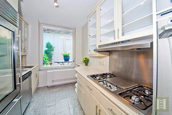 Rented by Halstead Real Estate | media 35