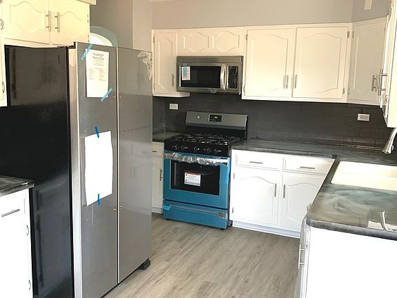 3rd image of 10032 S 52nd Ave