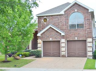 379 Parkvillage Ave, Fairview, TX 75069