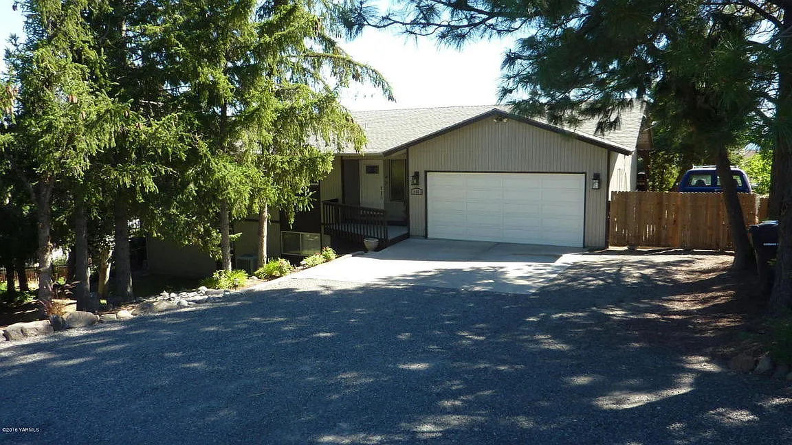 405 N 80th Ave photo 1