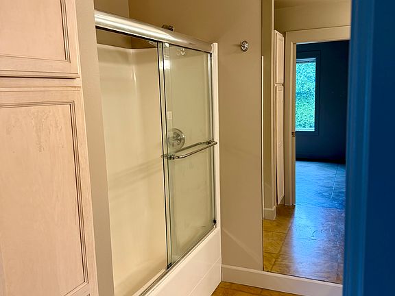 En Suite Master Bath