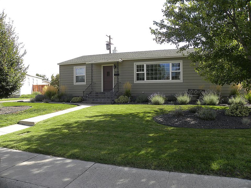 1st image of 1940 Davison Ave