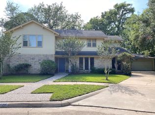 16203 Longvale Dr, Houston, TX 77059