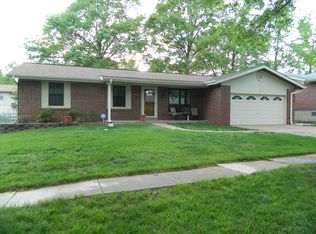 5721 Chatport Rd, Saint Louis, MO 63129
