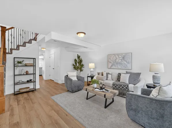 213 S Tamarak Cir, Lehi, UT 84043