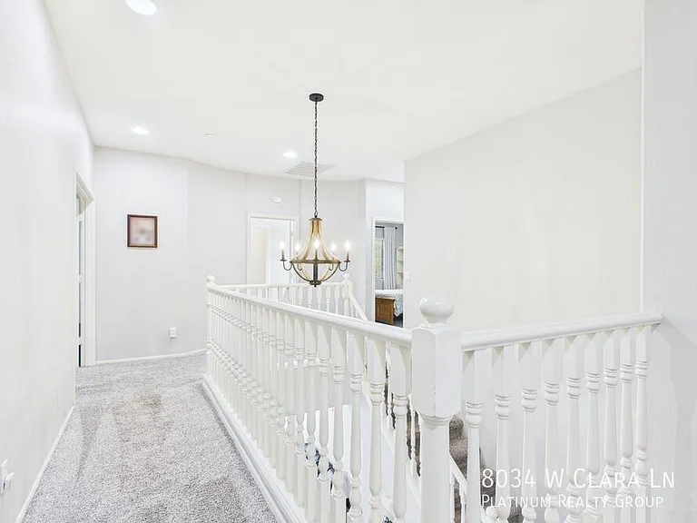 8034 W Clara Ln — Photo 11