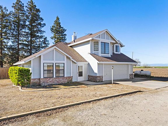 3rd image of 8711 Fruchtenicht Rd