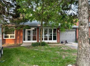 35 Homestead Rd, Toronto, ON M1E 3R8