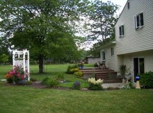 6333 E Law Rd, Valley City, OH 44280