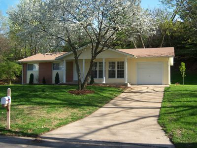 12306 Promenade Ln, Saint Louis, MO, 63146